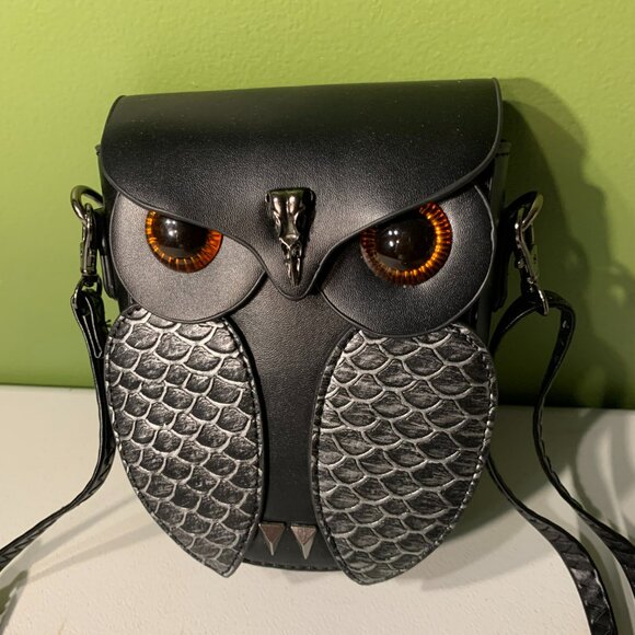Owl Novelty crossbody purse, NWOT - Picture 2 of 3